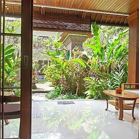 Flamboyant Villa Ubud