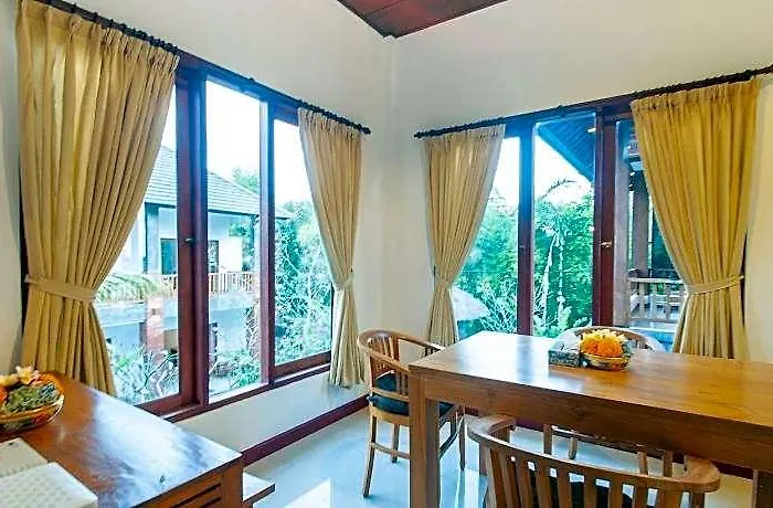 Flamboyant Ubud ホテル 3*